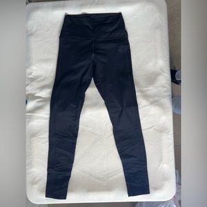 Victoria Secret leggings Size Small with side pocket